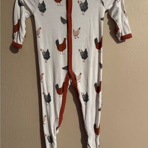 Kyte BABY Chicken Print Footie - White and Brown 0-3